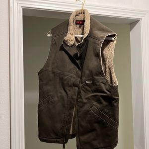 Wolverine Green Twill Sherpa-llined Vest